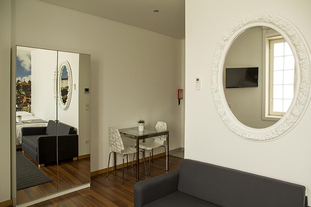 Clerigos View Apartment Порто Стая снимка